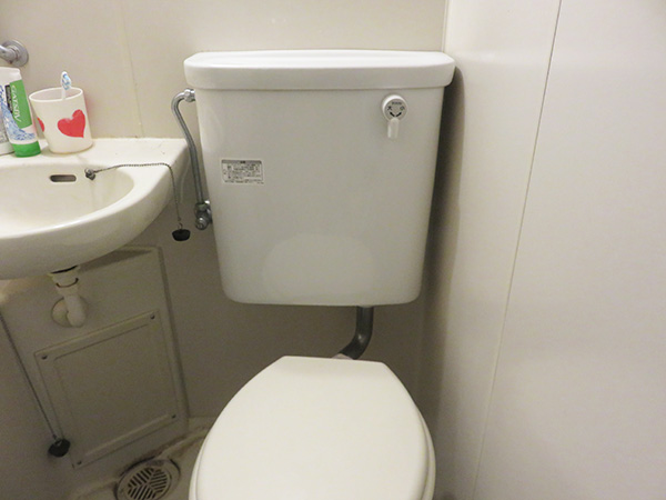 北区3点式ユニットバストイレタンク交換後