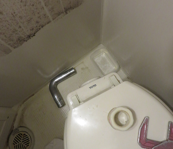 北区3点式ユニットバストイレタンク交換